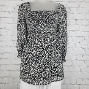 Torrid Size 0 Floral Smocked Blouse